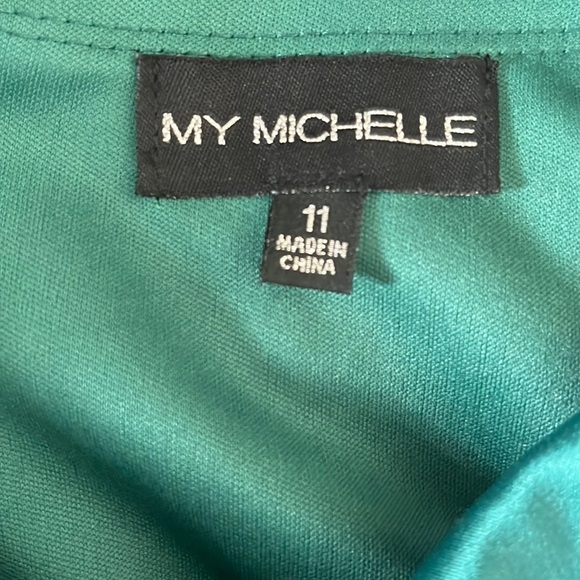 My Michelle  Holiday Emerald green Satin Dress   Off the shoulders   Size 11 NWT - Picture 2 of 11